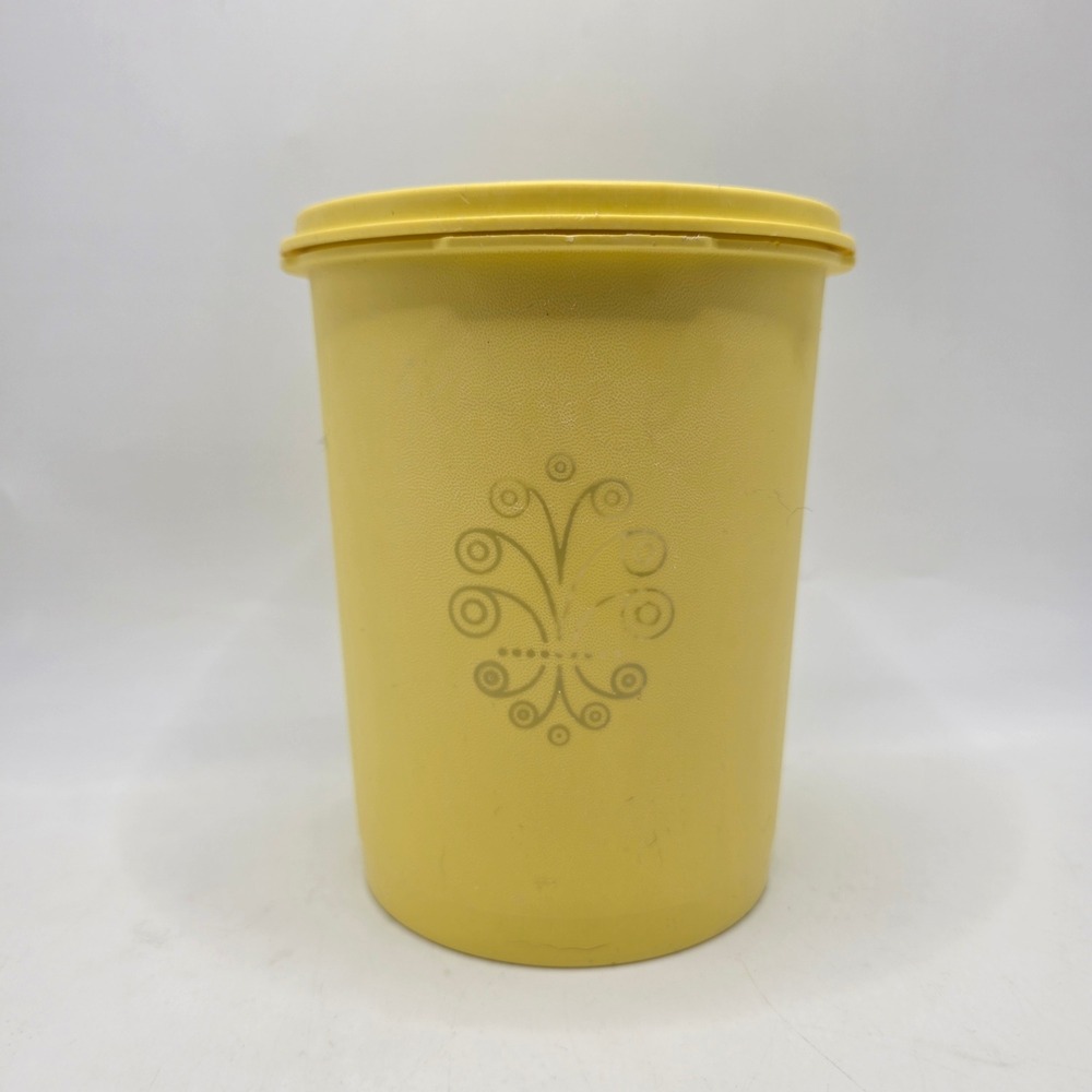 Tupperware Canister Yellow Vintage Sunburst Lid Scroll Graphic Retro Kitchen 7.5